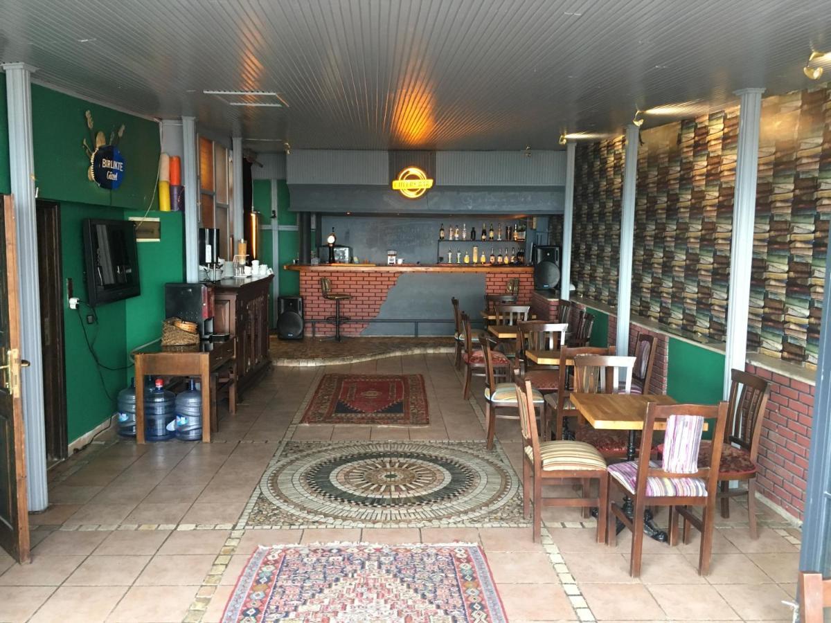 Cheers Vintage Hostel イスタンブール エクステリア 写真 The interior of the restaurant