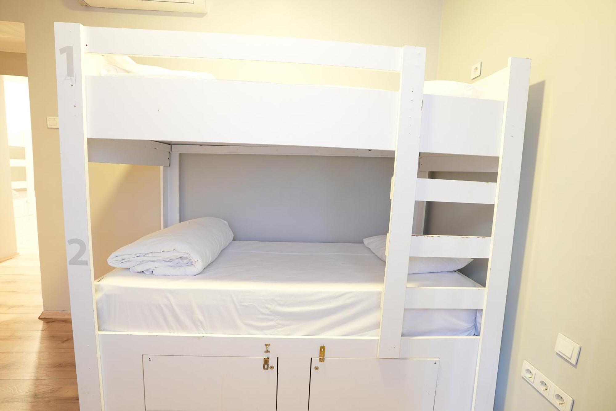 Cheers Vintage Hostel イスタンブール エクステリア 写真 A bunk bed