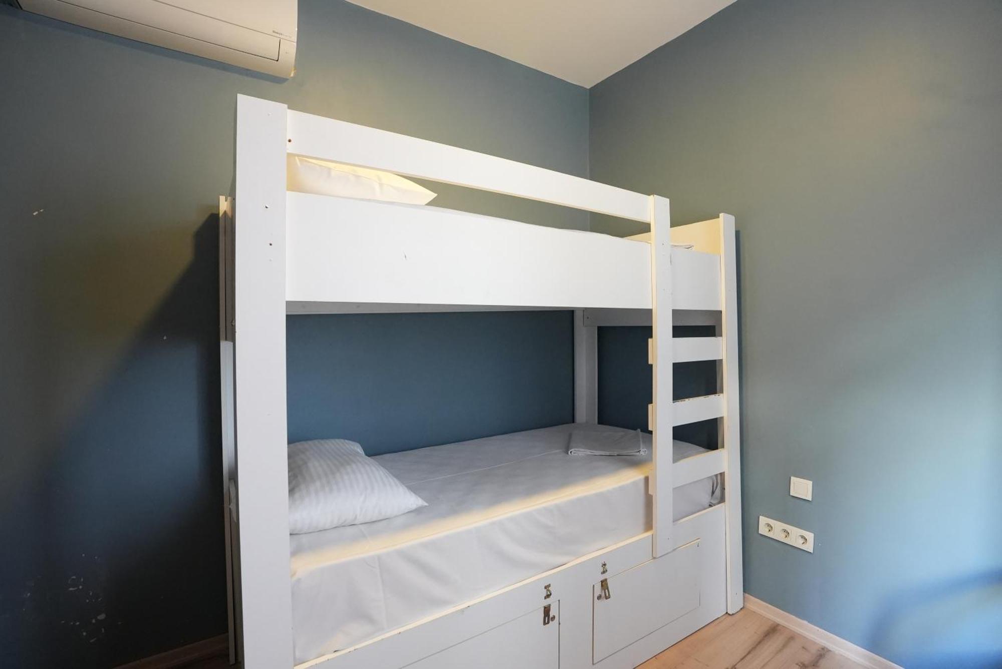 Cheers Vintage Hostel イスタンブール エクステリア 写真 A bunk bed